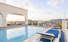 Raj Kuber - A Boutique Lake View Hotel